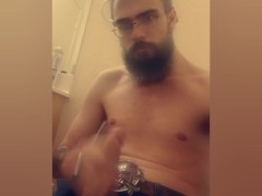 Hot bearded guy Jacks off and moans