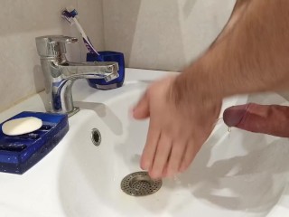 How to Wash your Hands with Pee! Covid Disinfection !)