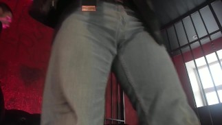 Hunky couple has a nice show off for their subs!! Appreciate it