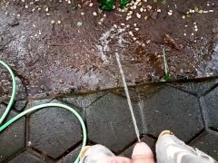 Rain And Pee - Screenshot 3 of 16 - Long Pee