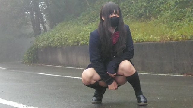 Transgender honoka peeing openly in the center of the road.