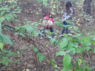 one Girl Pissed in the Forest and how the second Girl Gave her Cunnilingus