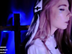 Священник застукал монахиню за мастурбацией и жестко трахнул. - MollyRedWolf - Screenshot 1 of 16 - Rough