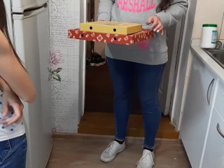 секс на кухне, strap on, с доставщиком пиццы, russian