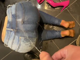 wetting jeans, fetish, butt, amateur
