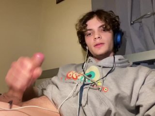 GUY MOANS AS HE CUMS FOR YOU, BIG CUMSHOT !
