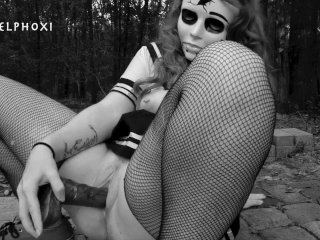 Spooky Halloween_Outdoor Pussy_Play