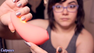 VLOG: Unboxing & Reviewing plusOne Clit Sucking Vibrator!
