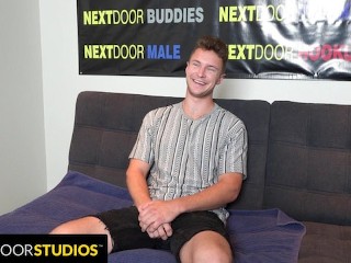 NextDoorStudios - Slagen of Mislukken? Grote Lul 20 Jaar Oude Casting Auditie