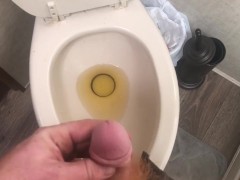 Pissing - Screenshot 13 of 16 - Ginger