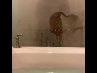 Bbw twerks for me in Vegas shower