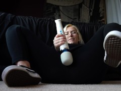 BigTittyGothEgg - Cumming home after a long day