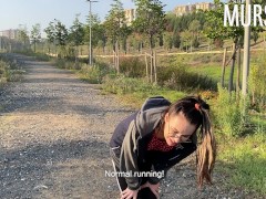 Потрахалась после пробежки с незнакомцем || Murstar - Screenshot 3 of 16 - Run