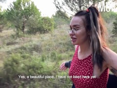 Потрахалась после пробежки с незнакомцем || Murstar - Screenshot 5 of 16 - Forest Fuck