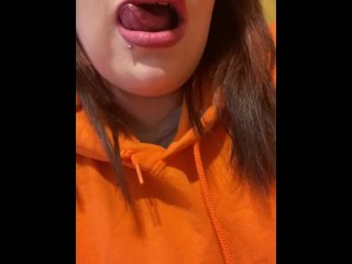 Milf shows off her DSL