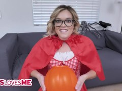 Video Petite Stepsister Lollipops Brothers Cock After Trick Or Treating