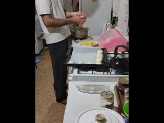 evening, buns with apples, kitchen, vertical video