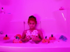 VenusKittyxo come have a bath with me hehe