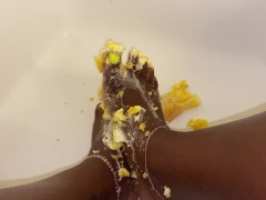Squeezing Cupcakes - Screenshot 13 of 16 - Point Of View