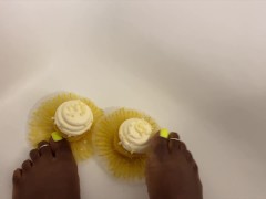 Squeezing Cupcakes - Screenshot 3 of 16 - Point Of View