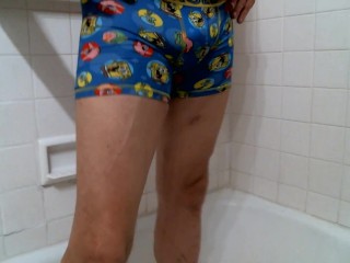 Моча в нижнем белье