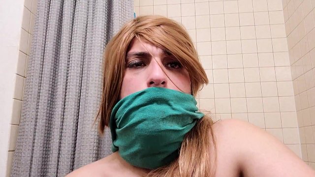 Sexy shemale shoots thick cum blast