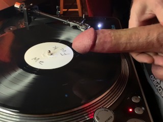 Sexy DJ Gets it on with the Record Player
