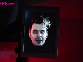 HUGE BOOBS in Spaceship!