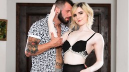 DevilsTGirls 跨性别女士被阿尔法男友狠狠地操肛门