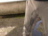 [4K] Pee in sweatpants