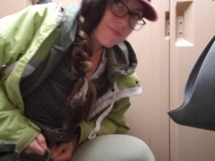 Porta Potty Fun With Nerdy Faery - Screenshot 15 of 16 - Piss