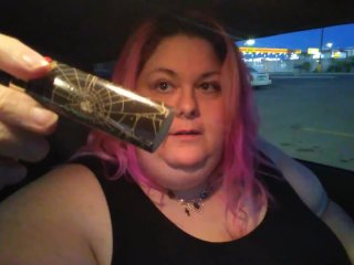 Ssbbw opens gift from smoke slave.