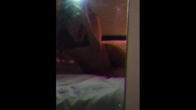 Fille Montre Son Corps