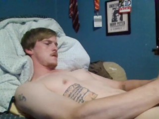 Endlich Habe Ich Mein Neues Fleshlight Für Meinen Riesigen Schwanz!! Kam Mehrmals, Riesiger Orgasmus Vor Der Webcam