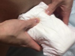 008 おむつパッドで巻いてオナニー - Screenshot 7 of 16 - Diaper Boy