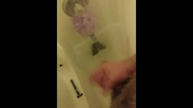 Solo shower time