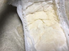 011 ムーニーマンのおむつでおしっこ！ギャザーがしっかり漏れを防いでくれます！ - Screenshot 14 of 16 - おむつ