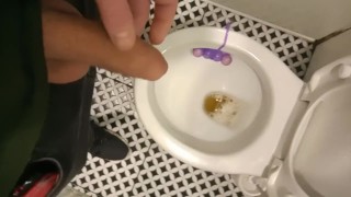 Pissing with a soft dick in my straight mates toilet