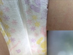 014 おむつにおもらし！！おむつがもこもこですごく気持ちいいです…！part.2 - Screenshot 4 of 16 - おしっこ