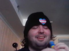 UGLY TEEN TRANS GIRL CROSSES HER HOT BUNS