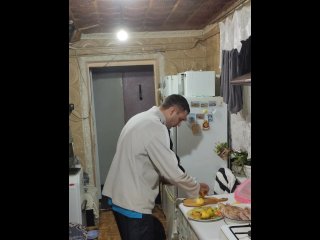 vertical video, verified amateurs, kitchen, exclusive