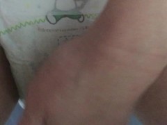 015 パンパースにたくさんおしっこ！おむつが吸収しきれません！ - Screenshot 11 of 16 - Kink