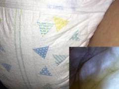 016 おむつの中でおしっこのいい音がします…！　おむつでおもらしするの最高！ - Screenshot 9 of 16 - Diaper Boy