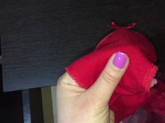 Алиса показывает свои новые трусики - Screenshot 3 of 16 - Teenager