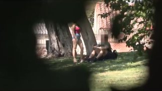 Su fantasía es encontrar y follarse a frikis en el parque