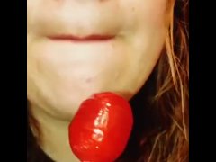 Moist Red Sucker - Screenshot 11 of 16 - Lips
