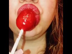 Moist Red Sucker - Screenshot 6 of 16 - Lips