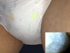 019 おむつを巻き付けてオナニーしたら…もぉ我慢できない…！ - Screenshot 5 of 16 - Bedwetting