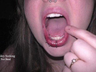Jerking it to my Chocolate Flavored Lips Short
