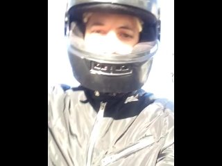 Con la Moto Siendo Sexy